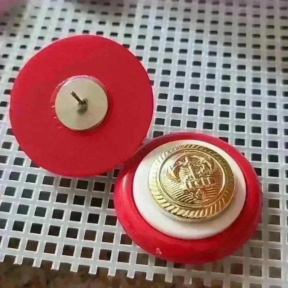 Vintage anchor  earrings red white gold colors - Picture 6 of 13